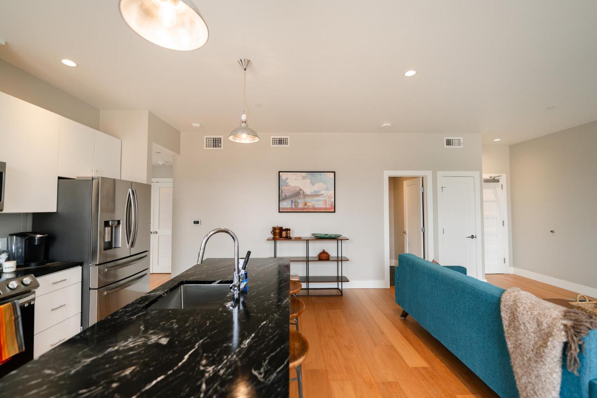 Western 1924 Luxury Lofts Martindale Екстер'єр фото