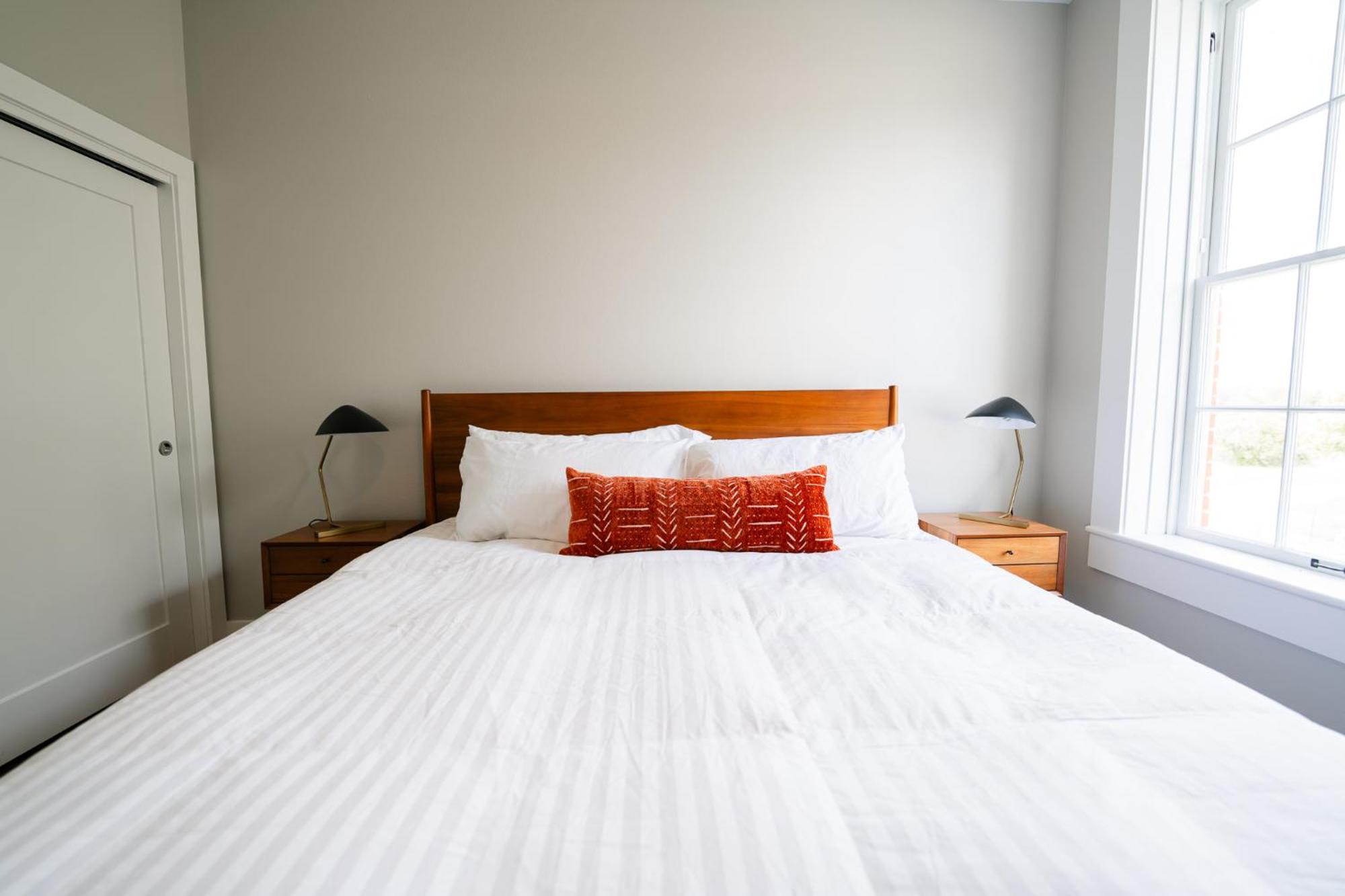 Western 1924 Luxury Lofts Martindale Екстер'єр фото