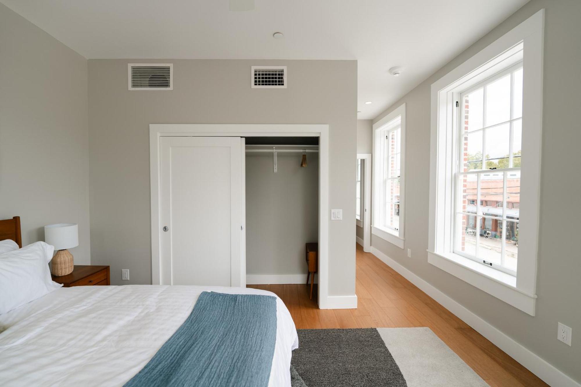 Western 1924 Luxury Lofts Martindale Екстер'єр фото