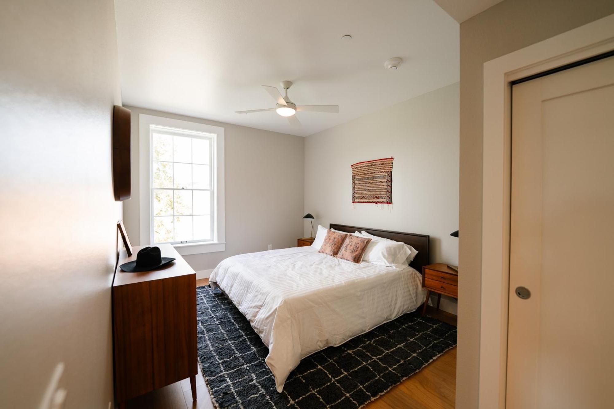 Western 1924 Luxury Lofts Martindale Екстер'єр фото