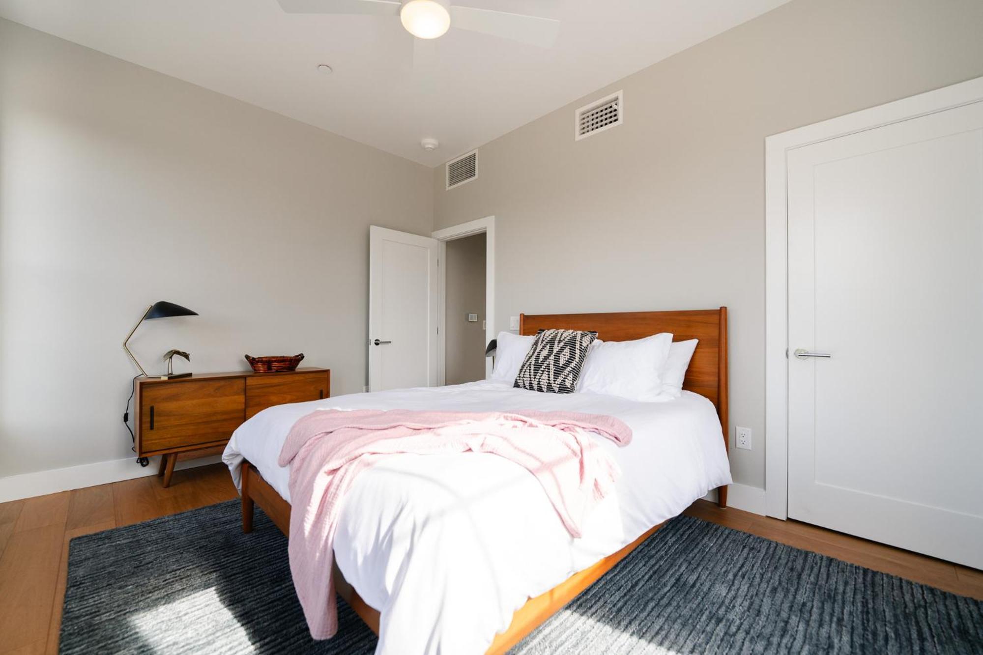 Western 1924 Luxury Lofts Martindale Екстер'єр фото