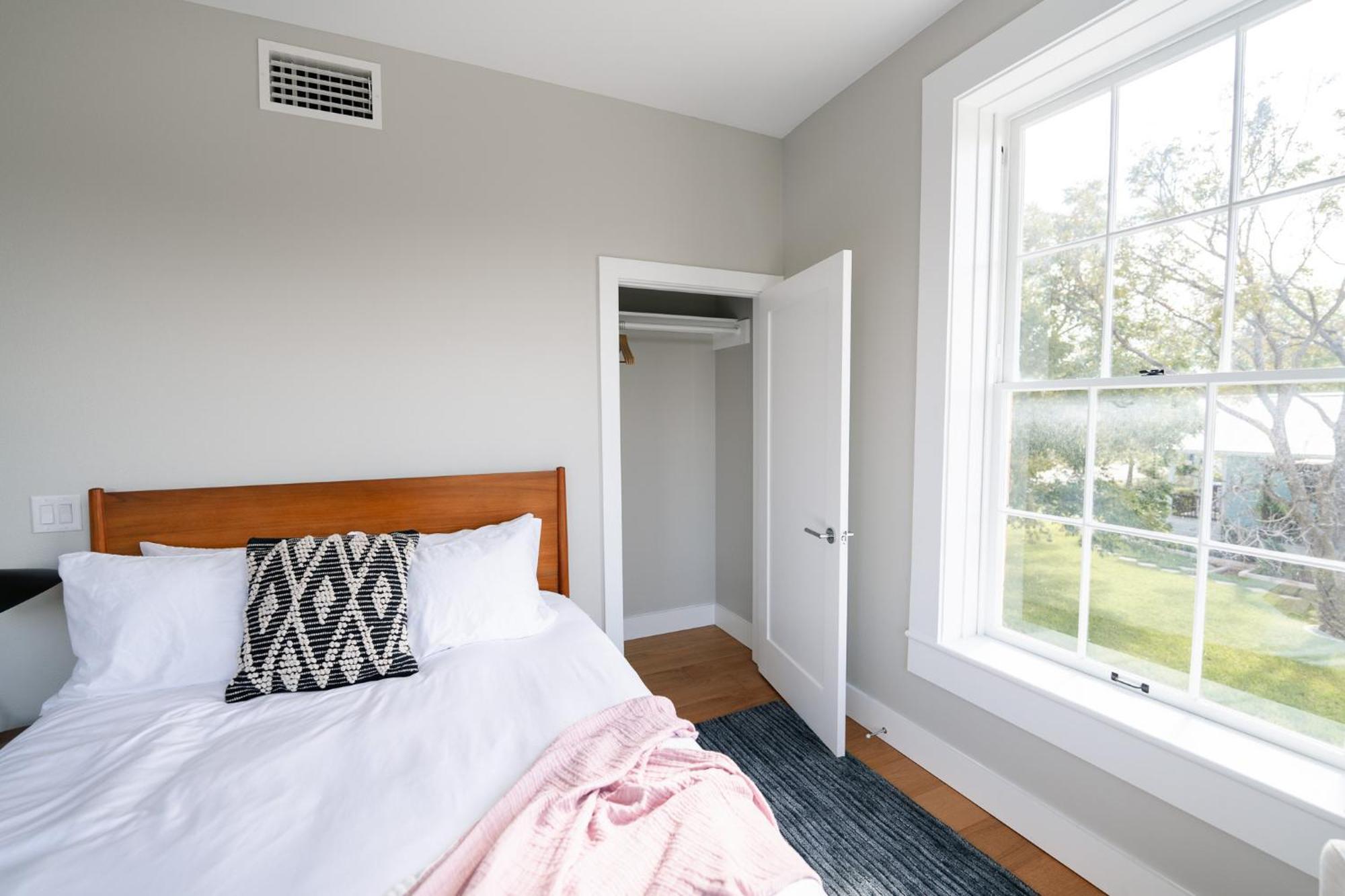 Western 1924 Luxury Lofts Martindale Екстер'єр фото