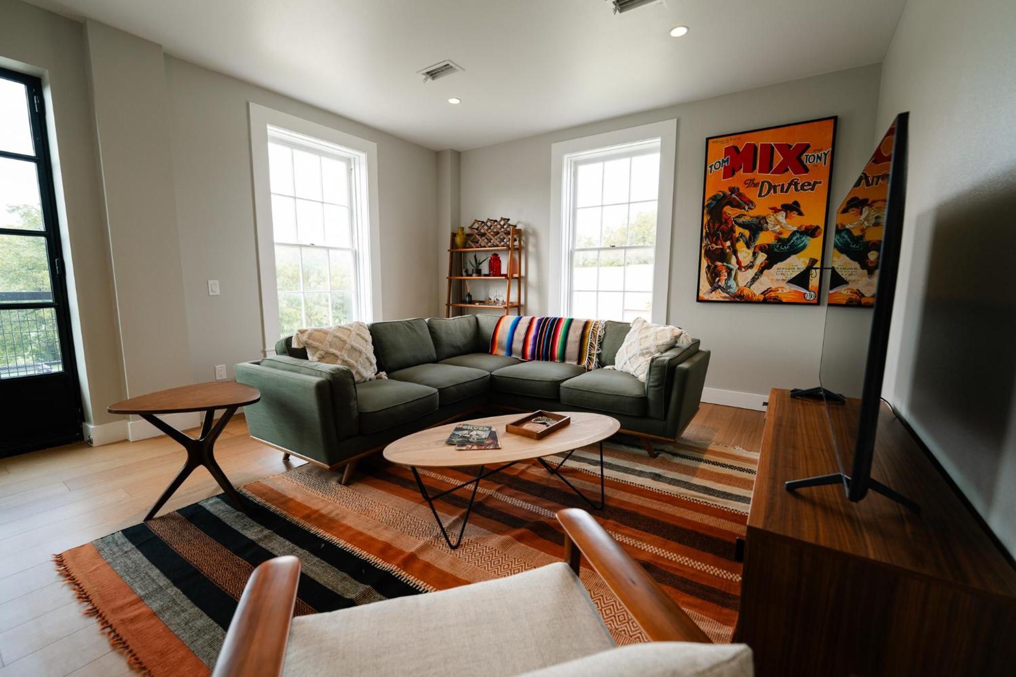 Western 1924 Luxury Lofts Martindale Екстер'єр фото